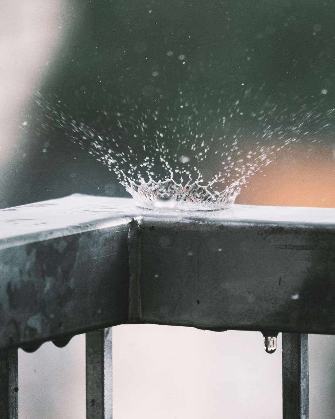 Water beading on a hydrophobic protective coating
